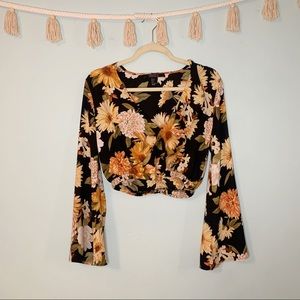 Forever 21 Floral 70s Bell Sleeve Crop Top